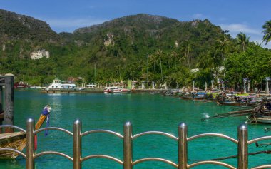 Phi Phi Adası, Tayland - 3 Nisan 2019: