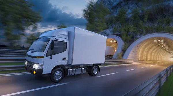 White Cargo Delivery Trucks Bewegung — Stockfoto