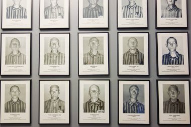 Auschwitz İmha Kampı Giriş Bloğu 15