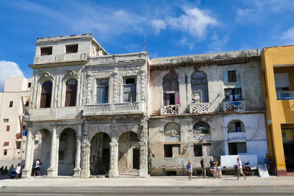 Cuba Oude Verwoeste Huizen Langs Malecon Havana Koloniale Stijl Rechtenvrije Stockafbeeldingen