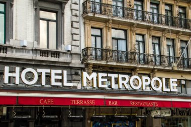 Metropol Oteli, Brüksel 'in tarihi merkezinin merkezinde Place de Brouckere' de yer alan beş yıldızlı bir işletmedir.