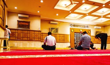 jakarta 20 Ağustos 2019, Ulul Albab Camii 'nin atmosferi bidakara kulesinde