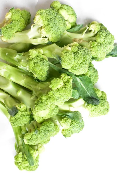 Beyaz Arka Planda Izole Edilmiş Brokoli Izole Edilmiş Yeşil Karnabahar — Stok fotoğraf