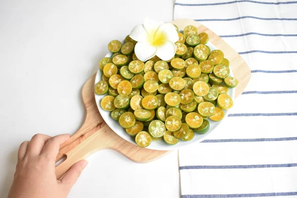 Citrus Microcarpa Background Slice Calamondine Fruit Top View Flat Lay — Foto de Stock