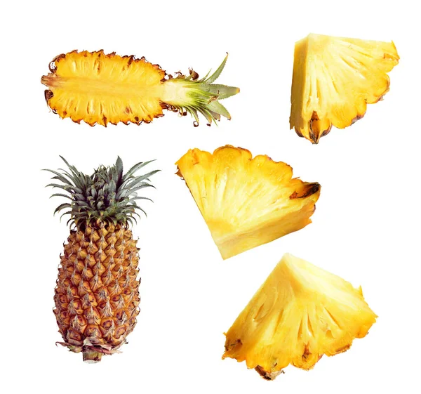 Turuncu ananas seti, dilimler / yarısı beyaz arkaplanda izole edilmiş, gölgesi yok.