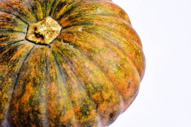 Beyaz arka planda izole edilmiş balkabağı, Cadılar Bayramı balkabağı, sonbahar arka planı, Şükran Günü balkabağı