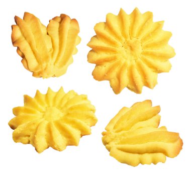 Çiçek biçimli ev yapımı tereyağlı kurabiyeler kırpma yolu ile izole edilmiş beyaz arkaplanda gölge yok