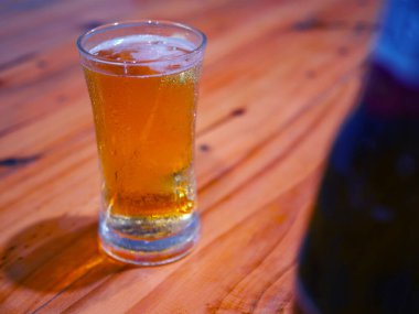 Masada bir bardak bira..