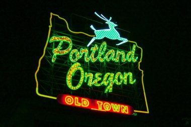 Şehir merkezindeki Portland Eski Kasabasının Meşhur İşareti.
