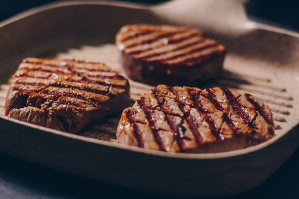 Préparation Steak Bœuf Sur Une Poêle Griller — Photo