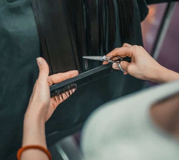 Haare Schneiden Schönheitssalon — Stockfoto