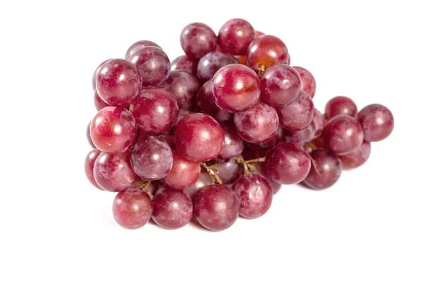 Primer Racimo Uvas Rojas Aisladas Sobre Fondo Blanco — Foto de Stock