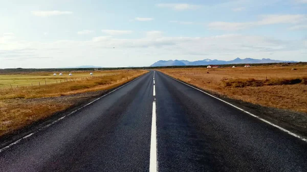 Camino Asfalto Vacío Través Los Prados Secos — Foto de Stock