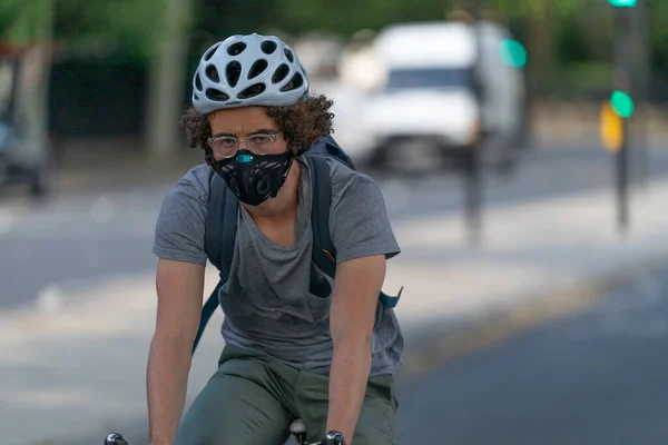 Young Adult Man Riding Bicyle Commuter Cycle Lane Embankment Next — Stock Photo, Image