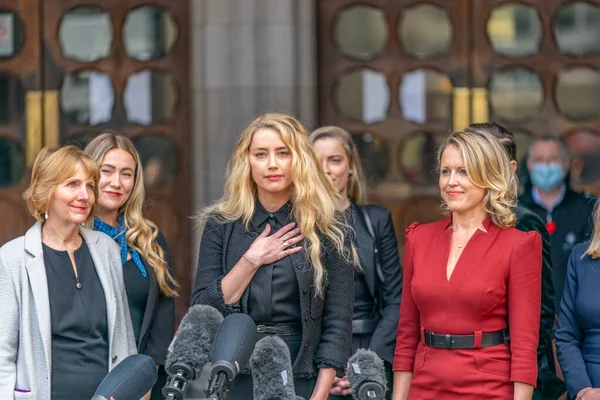 Londres Inglês Julho 2020 Amber Heard Fez Uma Declaração Imprensa — Fotografia de Stock