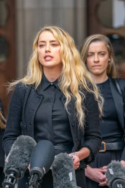 Londres Inglês Julho 2020 Amber Heard Fez Uma Declaração Imprensa — Fotografia de Stock