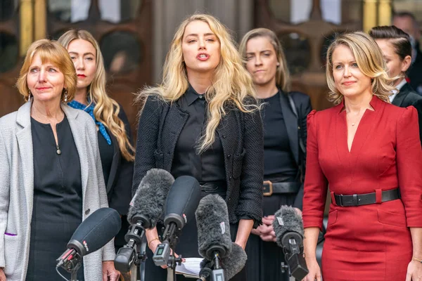 Londres Inglês Julho 2020 Amber Heard Fez Uma Declaração Imprensa — Fotografia de Stock