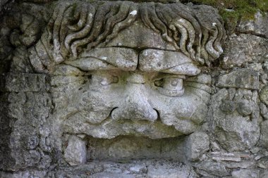 Bomarzo, İtalya - 09 / 30 / 2017: İtalya 'nın Bomarzo belediyesindeki ünlü canavar parkı