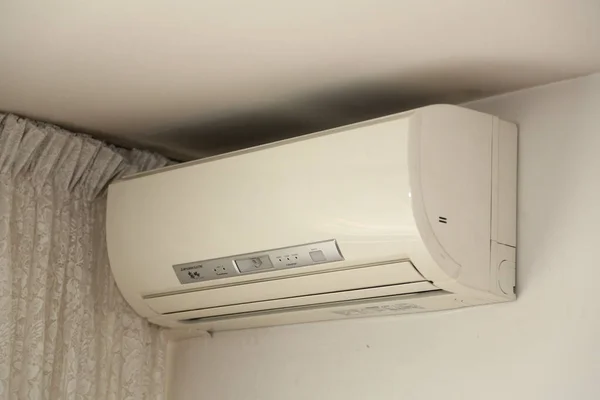 Klimatyzator Ścienny Mieszkaniu — Zdjęcie stockowe