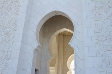 Abu Dabi Şeyh Zaik Camii