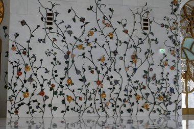 Abu Dabi Şeyh Zaik Camii