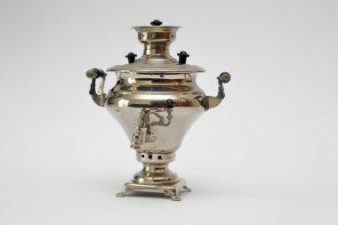 Eski Sovyet paslanmaz çelik semaver