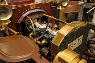 Torino, İtalya - 07 / 04 / 2018: Prototipler, klasik arabalar ve otomasyon araçlarının Torino 'daki Otomobil Müzesinde sergilenmesi