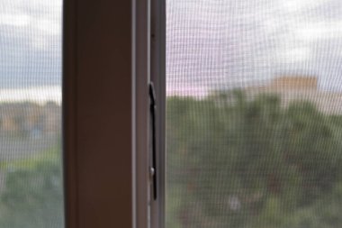 PVC penceresinde sivrisinek ağı