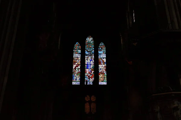 爱尔兰都柏林 2019年7月5日 都柏林哥特式大教堂的玻璃窗 — 图库照片