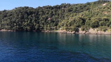 Portofino 'daki Paraggi plajının panoramik manzarası