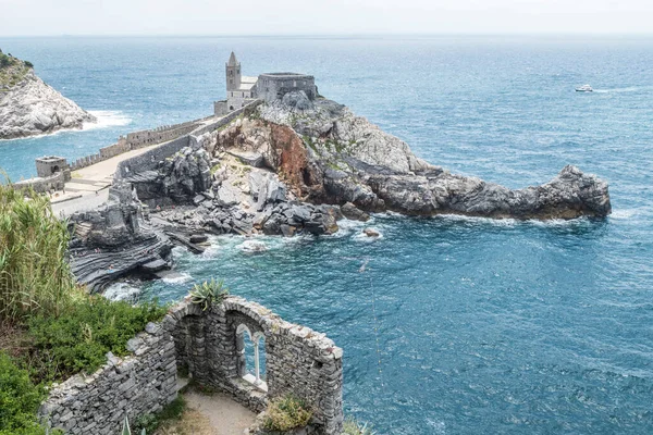 Luchtfoto Van Kerk Van San Pietro Portovenere Een Rots Boven — Stockfoto