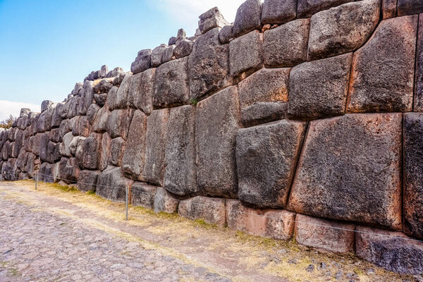 Fortaleza Inca de Sacsayhuaman, compared de piedra. Куско, Италия
.