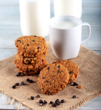 Çikolatalı çavdar kurabiyesi.