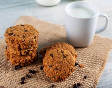 Çikolatalı çavdar kurabiyesi.