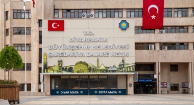 Diyarbakır / Türkiye - 05 / 01 / 2019: Diyarbakır Büyükşehir Belediyesi. Diyarbakır, Türkiye.