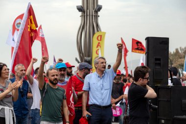 İzmir / Türkiye - 05 / 01 / 2018: İzmir, Türkiye 'den İşçi Bayramı Toplantısı. 