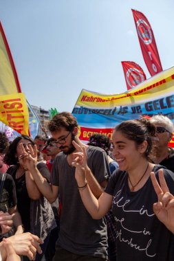 İzmir / Türkiye - 05 / 01 / 2018: İzmir, Türkiye 'den İşçi Bayramı Toplantısı. 