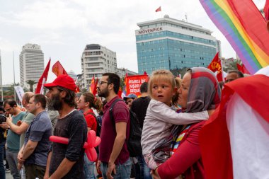 İzmir / Türkiye - 05 / 01 / 2018: İzmir, Türkiye 'den İşçi Bayramı Toplantısı. 