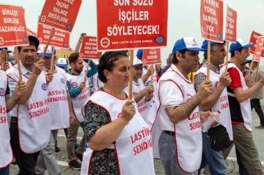 İzmir / Türkiye - 05 / 01 / 2018: İzmir, Türkiye 'den İşçi Bayramı Toplantısı.