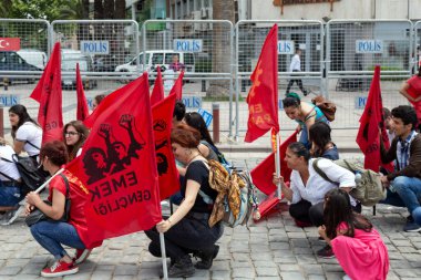 İzmir / Türkiye - 05 / 01 / 2018: İzmir, Türkiye 'den İşçi Bayramı Toplantısı.