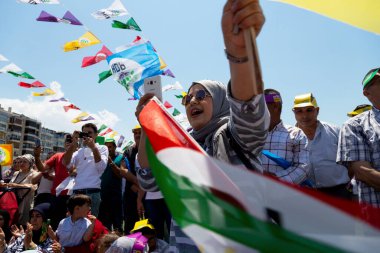 Gundogdu Meydanı, Konak, İzmir / Türkiye - 06 / 23 / 2018: İzmir 'de Cumhurbaşkanlığı Seçim Toplantısı (Halklarin Demokratik Partisi, HDP).
