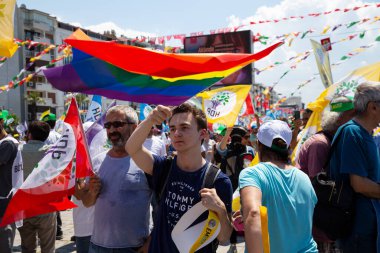 Gundogdu Meydanı, Konak, İzmir / Türkiye - 06 / 23 / 2018: İzmir 'de Cumhurbaşkanlığı Seçim Toplantısı (Halklarin Demokratik Partisi, HDP).