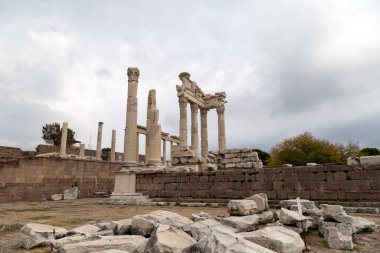 Antik Pergamon şehrinin kalıntıları. Bergama, İzmir, Türkiye.
