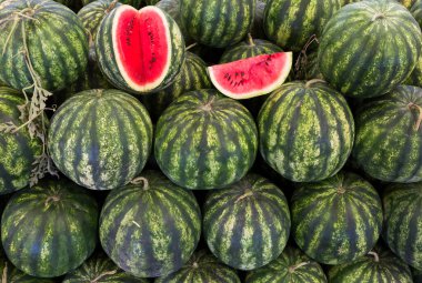 Yerel pazarda karpuz, Balikesir