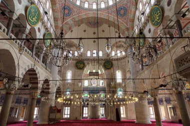 Kilic Ali Paşa Camii, Tophane, Beyoğlu İstanbul, Türkiye 'den iç güvenlik detayları. Bu cami Mimar Sinan tarafından 1560 yılında inşa edilmiştir. Fotoğraf: 29 Ocak 2017