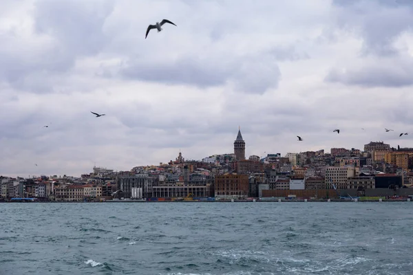 Paisagem Istambul Com Torre Galata Partir Barco Vapor Mar Istambul — Fotografia de Stock