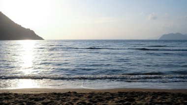 Iztuzu plajı, Mugla 'nın Ortaca ilçesine bağlı Dalyan kasabası yakınlarında 4.5 km uzunluğunda muhteşem bir plajdır..