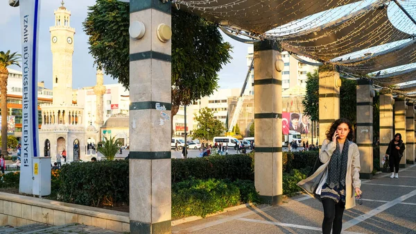 Konak Izmir Turkiet 2019 Konaktorget Och Det Historiska Klocktornet Izmir — Stockfoto