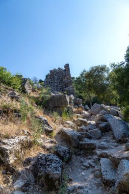 Antalya 'nın Taurus Dağları' ndaki Termessos veya Thermessos 'taki antik kalıntılar. Termessos.