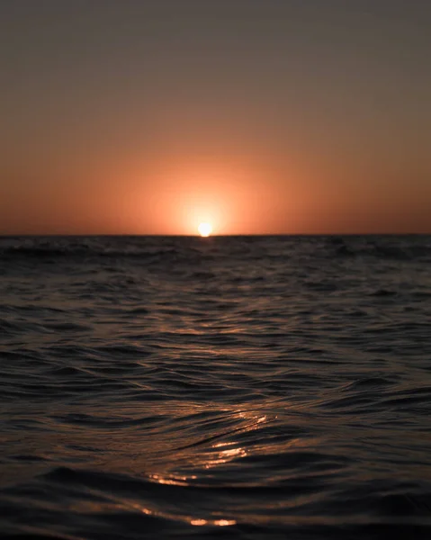 Calm Waves Warm Sunset — Stock Photo, Image